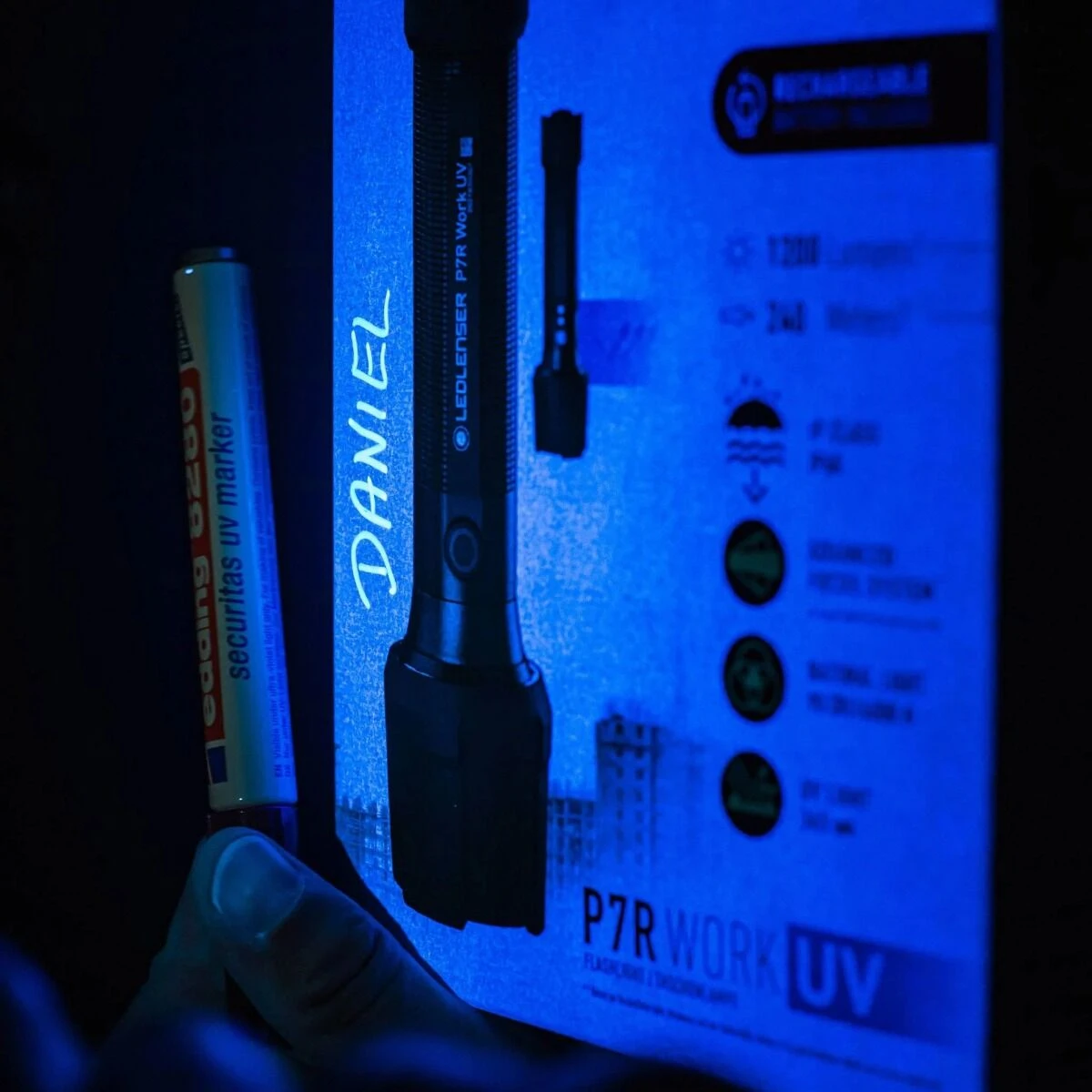 Ledlenser P7R UV Rechargeable Hand Torch 1200 Lumens 4 Ledlenser P7R UV Rechargeable Hand Torch 1200 Lumens - Image 4