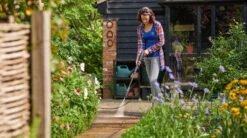 Bosch Universal Aquatak Electric 1900w Pressure Washer 135Bar 240v -Tools Shop BOUA135 05