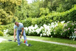 Bosch UniversalGrassCut Cordless 18v Linetrimmer 20cm/8in With Battery 8 Bosch UniversalGrassCut Cordless 18v Linetrimmer 20cm/8in With Battery -Tools Shop BOUGC18 26 04