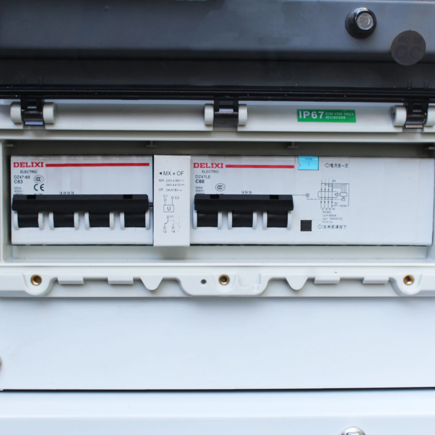 Hyundai DHY11KSE Silenced 3-Phase Diesel Generator 8.8kW/11kVA 5 Hyundai DHY11KSE Silenced 3-Phase Diesel Generator 8.8kW/11kVA - Image 5