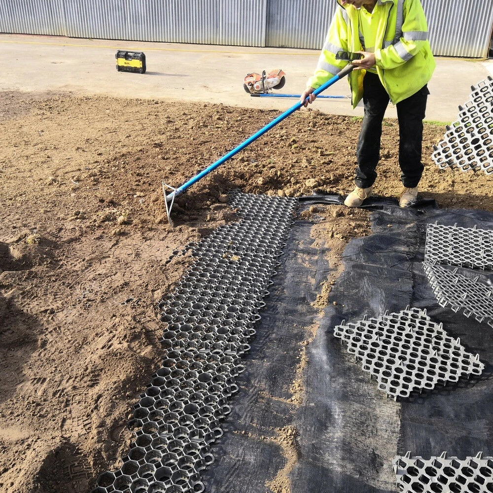 Elite Grass Grid Ground Mat (Various Weights) 2 Elite Grass Grid Ground Mat (Various Weights) - Image 2