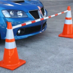 Extendable Road Cone Bar Pole 1.3 To 2.2m (Various Colours) -Tools Shop Extendable Cone Bars 3