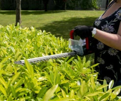 Webb V20HT Cordless 20v Hedge Trimmer 50cm/20in With Battery -Tools Shop WEV20HT 09