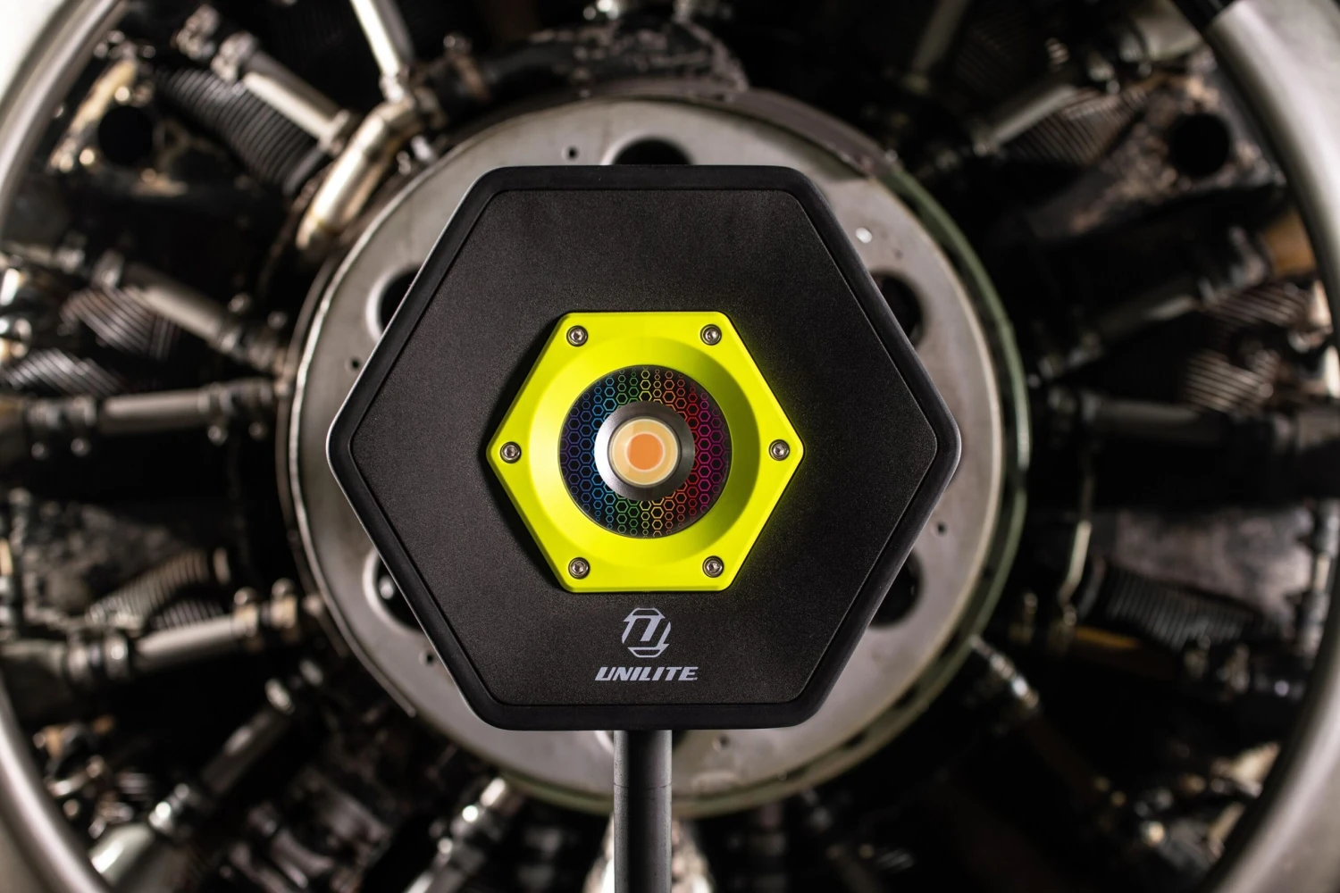 Unilite CRI-2300 LED Rechargeable Site Work Carry Light 2300 Lumens 2 Unilite CRI-2300 LED Rechargeable Site Work Carry Light 2300 Lumens - Image 2