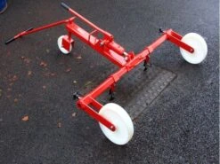 Mustang Hydraulic Manhole Cover Lifter