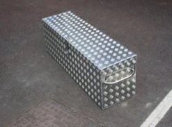 Sturdy Bespoke Storage Box For Mustang Hydraulic Manhole Cover Lifter