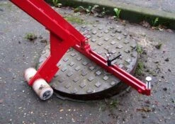 Mustang Pivot Lift Manhole Cover Lifter -Tools Shop d4e