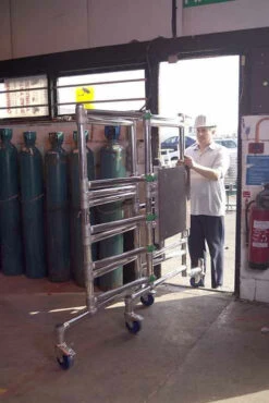 Euro Microfold1000 Folding Podium Steps 7 Euro Microfold1000 Folding Podium Steps -Tools Shop euro microfold1000 folding podium steps 3 4837 p