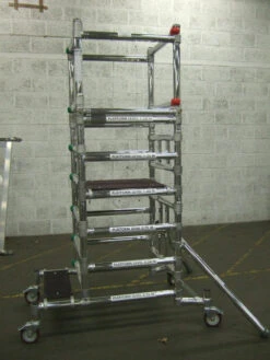 Euro Microfold1000 Folding Podium Steps 9 Euro Microfold1000 Folding Podium Steps -Tools Shop euro microfold1000 folding podium steps 5 4837 p