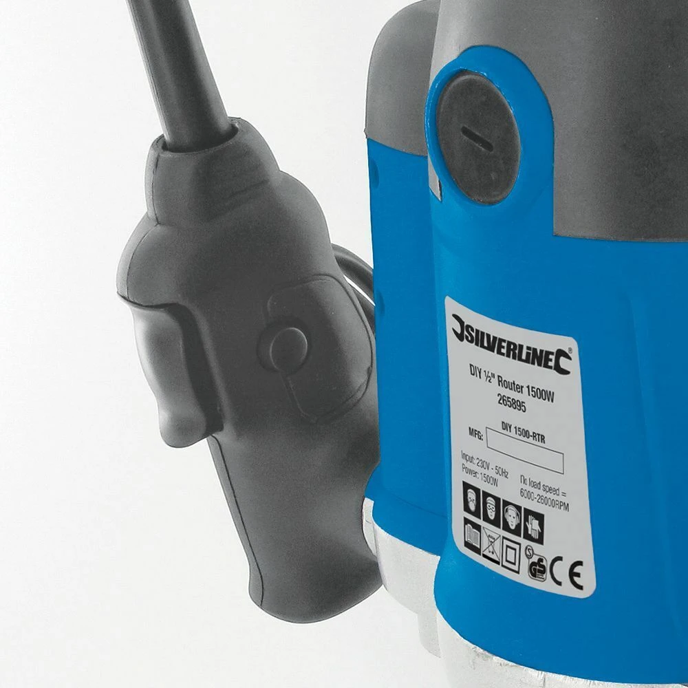Silverline DIY 1500w 1/2in Plunge Router 240v 4 Silverline DIY 1500w 1/2in Plunge Router 240v - Image 4