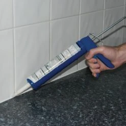 Silverline Standard Caulking Gun -Tools Shop silverline standard caulking gun 3 39154 p